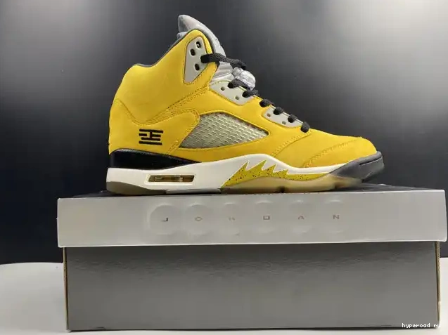 5 454783-701 Retro Air Jordan T23 Tokyo 0420